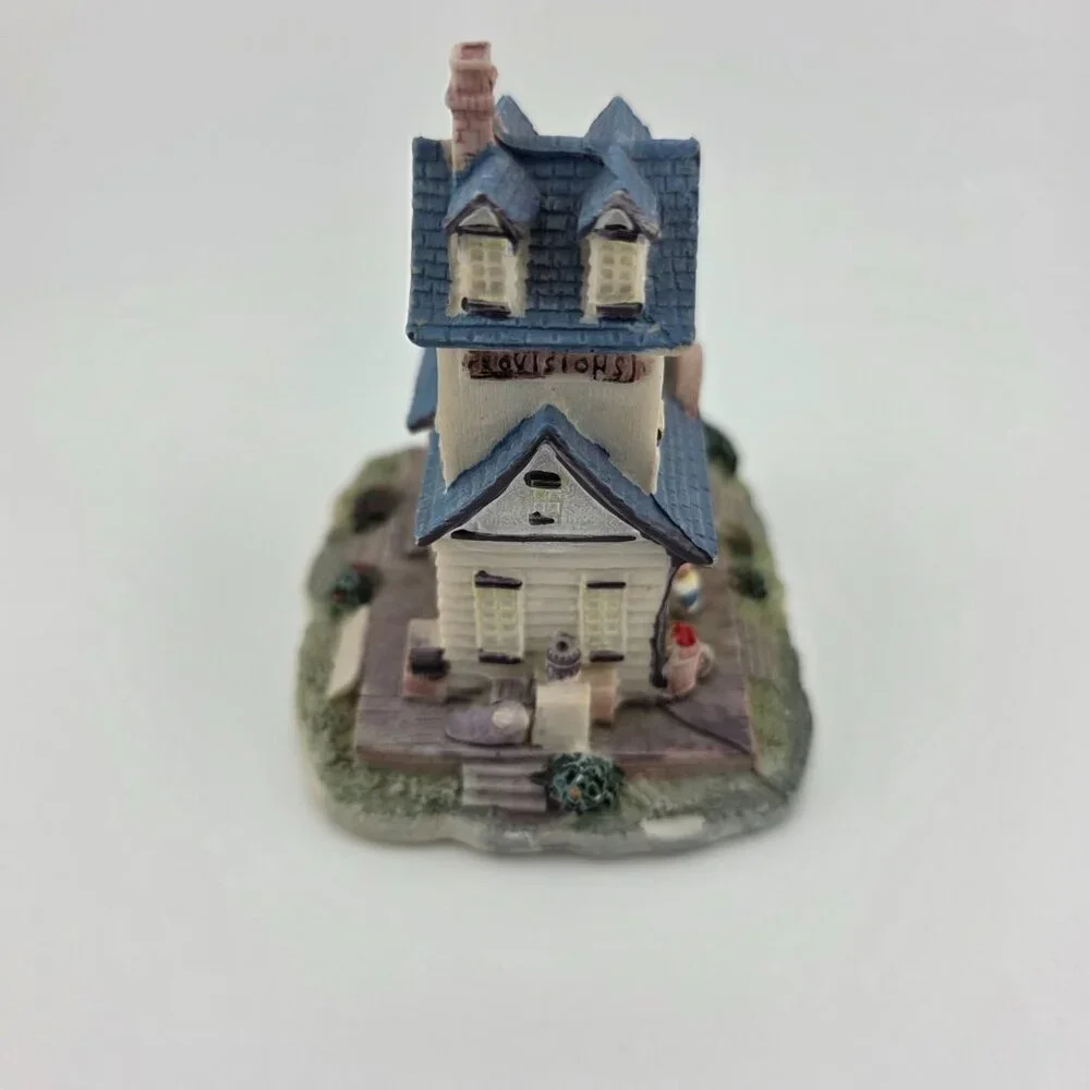 1993 Liberty Falls AH22 International Services Tully's General Store Miniature‎